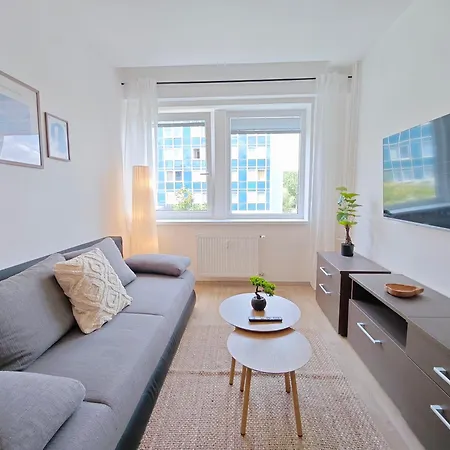 Smichov Modern Comfort Stay, Parking, Gym * براغ