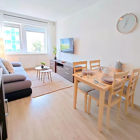 Smichov Modern Comfort Stay, Parking, Gym Apartament Praga